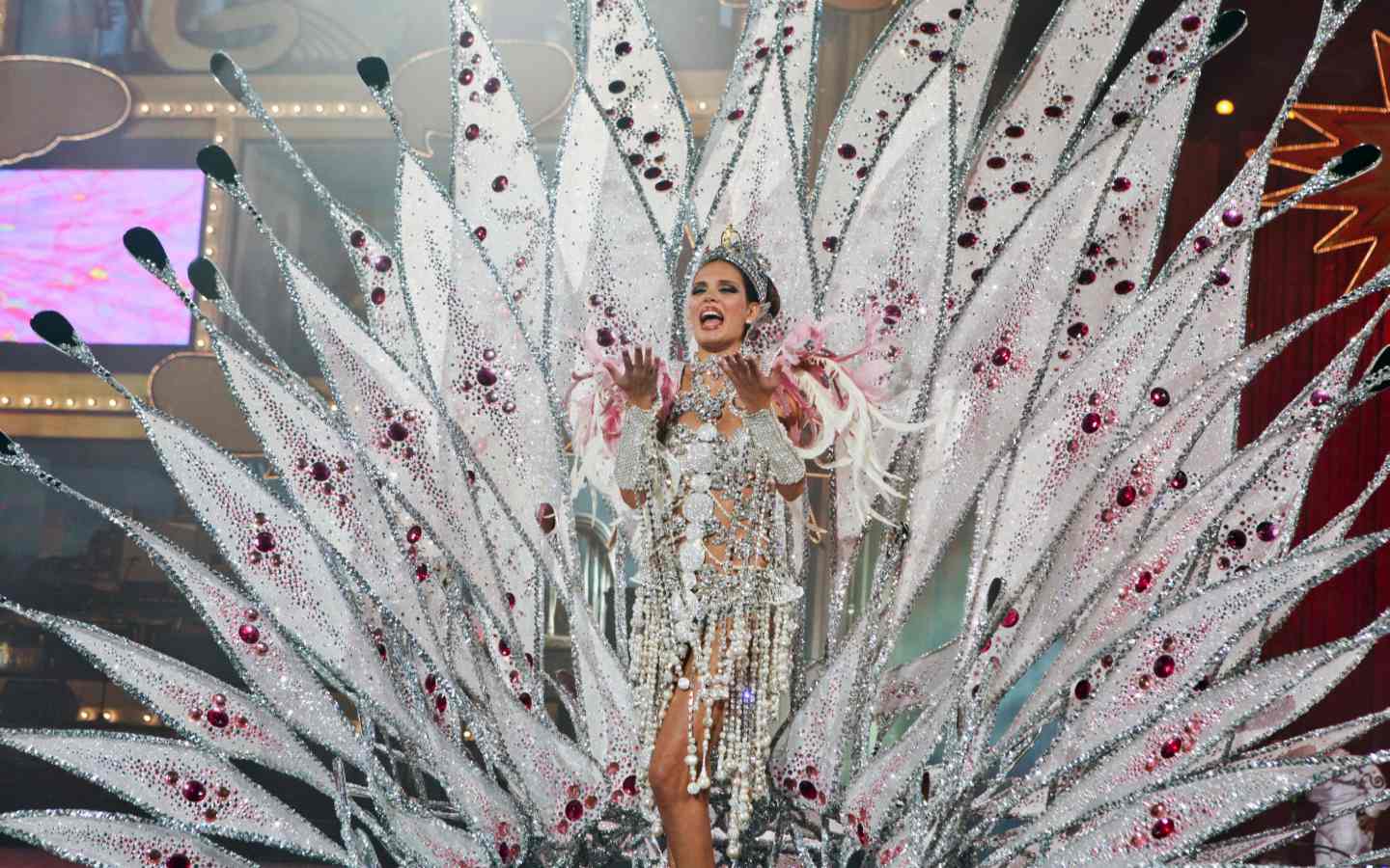  reina12 